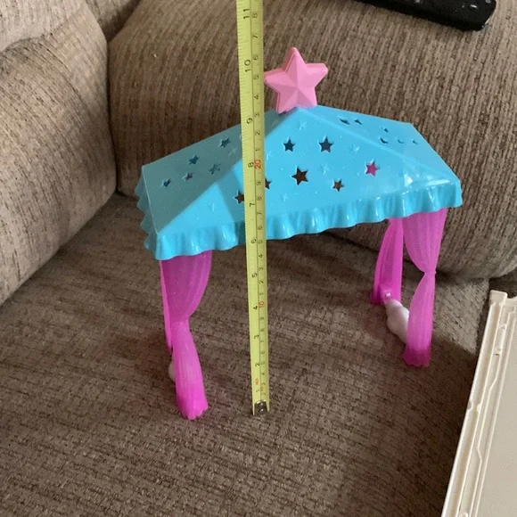 Free w bundle purchase: plastic Tent and wardrobe furniture - Picture 2 of 4